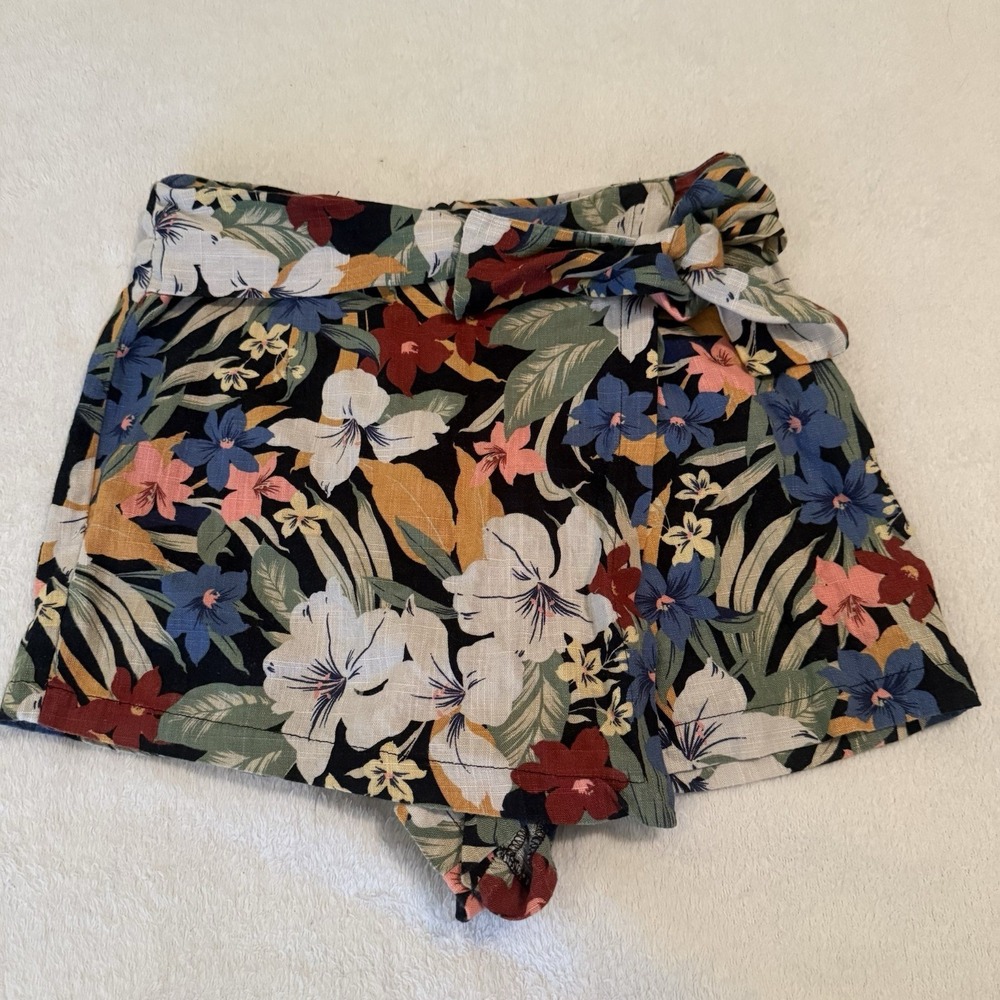 BNWT Pull and Bear Floral Belted Summer‎ Skirt Size Womens Small